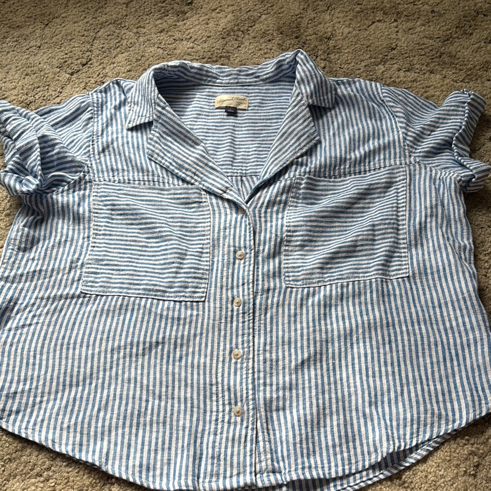 Universal Thread Blue and White Button Down Shirt